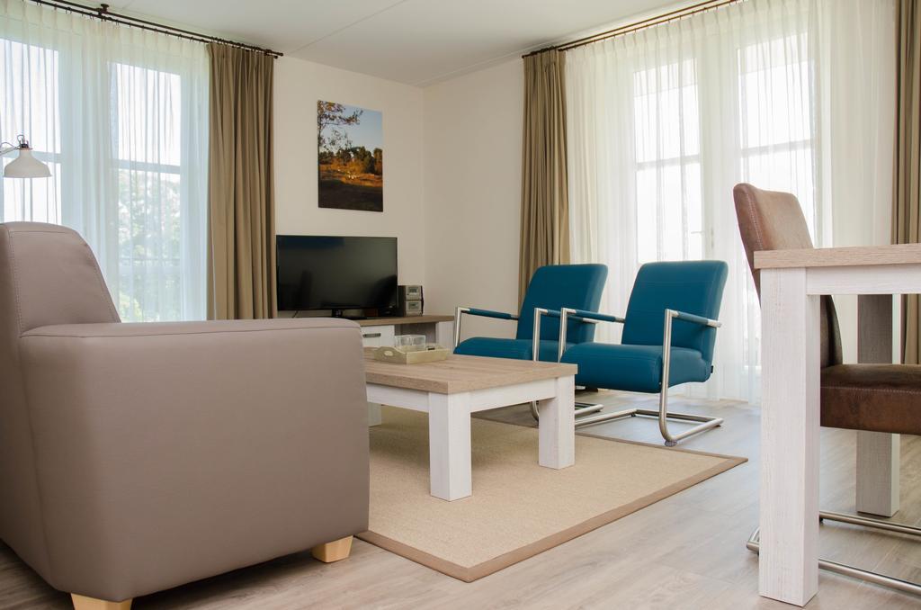 Hotel Graaf Bernstorff Schiermonnikoog Habitación foto
