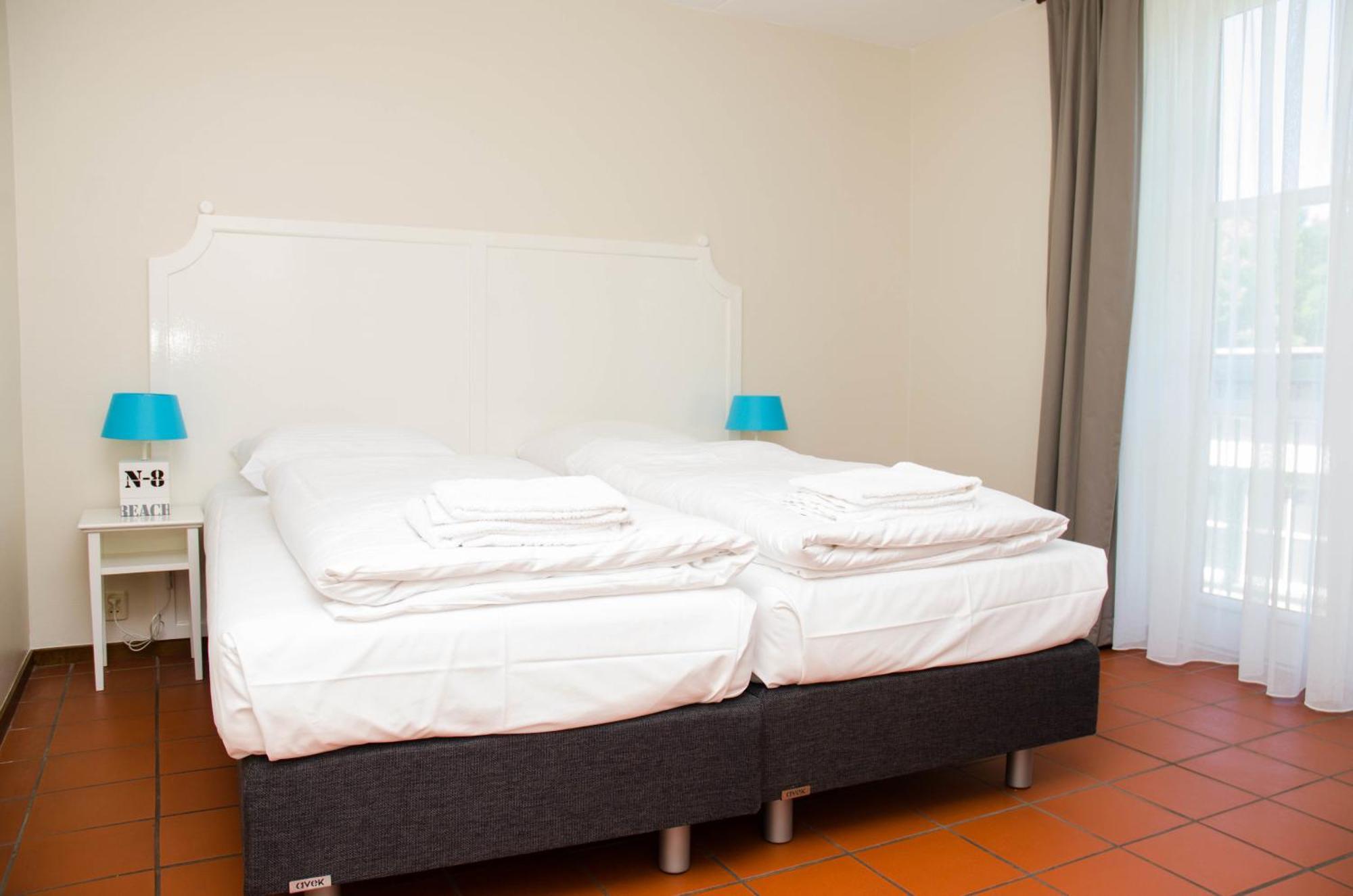 Hotel Graaf Bernstorff Schiermonnikoog Habitación foto
