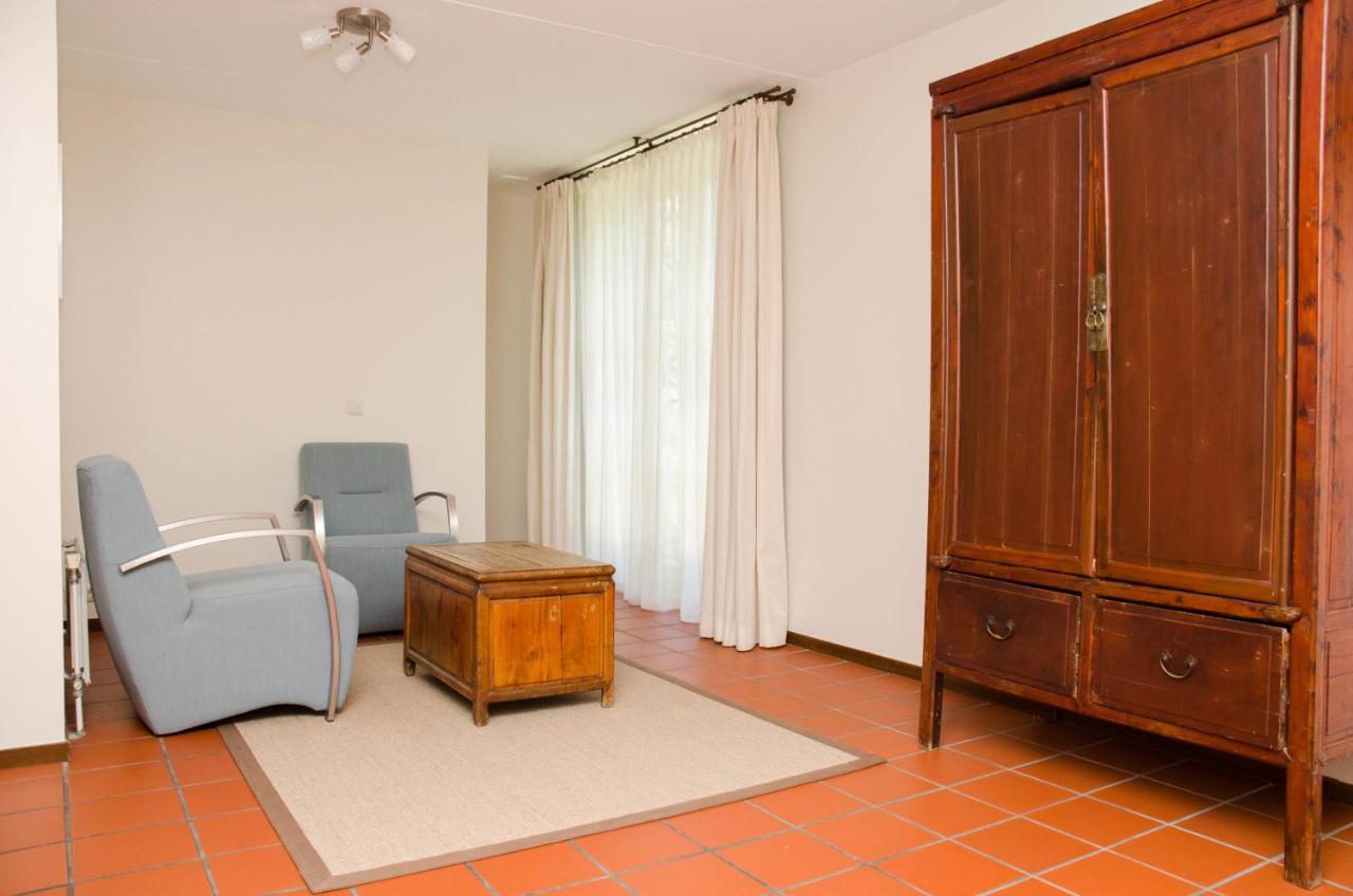 Hotel Graaf Bernstorff Schiermonnikoog Habitación foto